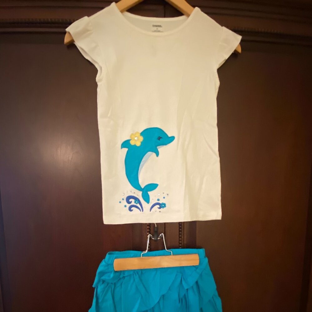 Gymboree 2 pc set - white tee with dolphin and blue skirt - size 10